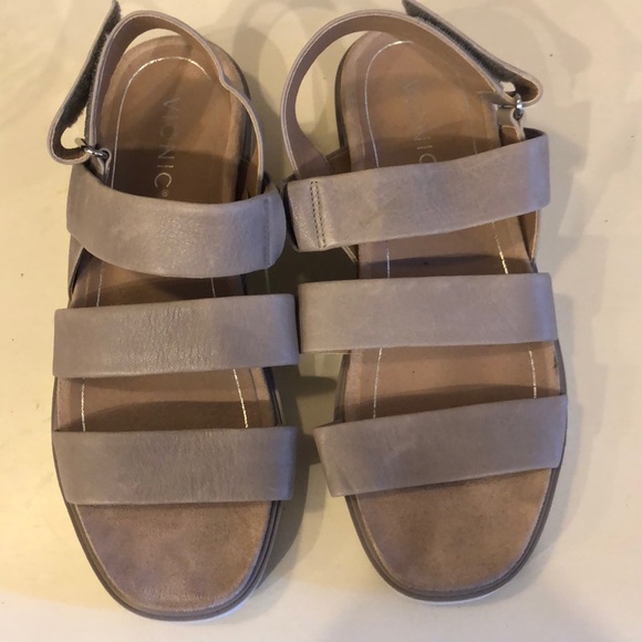 keomi sandal vionic